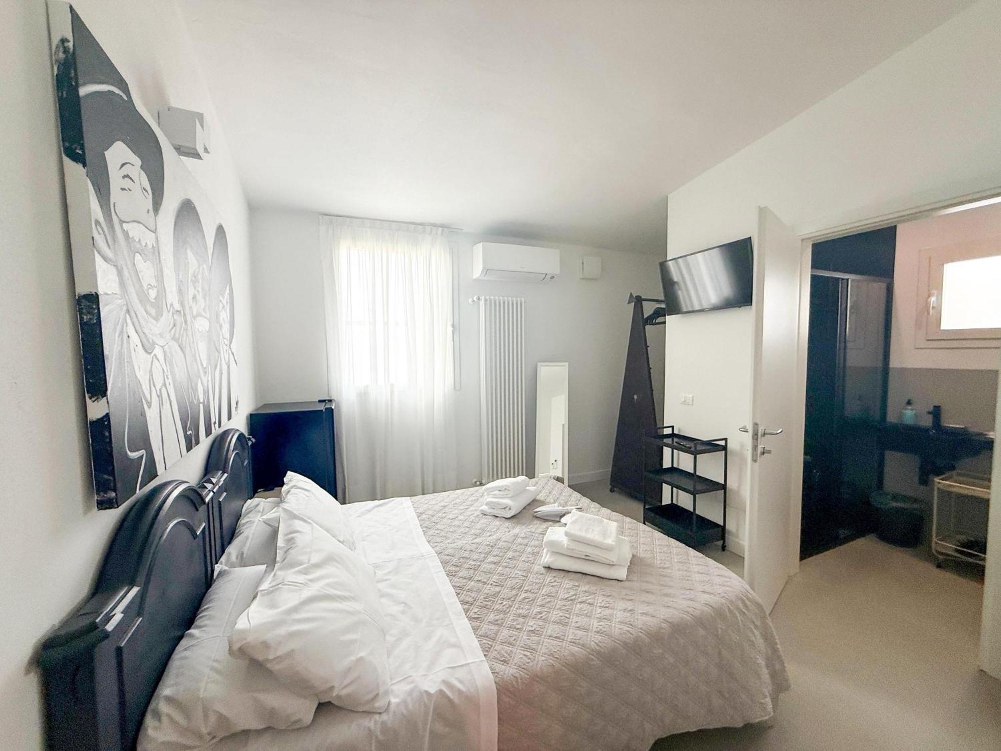 Mb&B Relax Rooms - Villa Corte Genovesa - Verona — Photos 2
